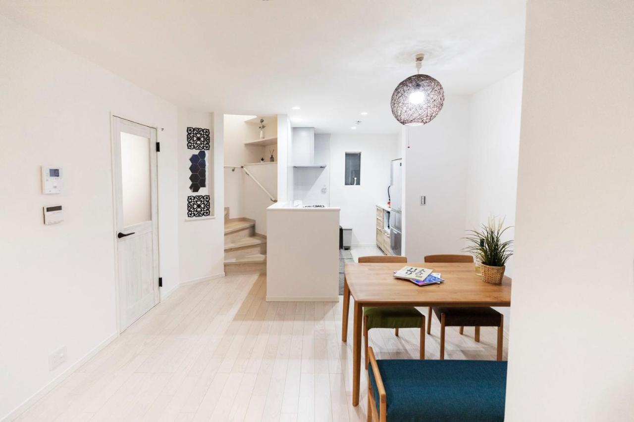 鶴橋駅までただ五分間の好立地 Apartment โอซาก้า ภายนอก รูปภาพ